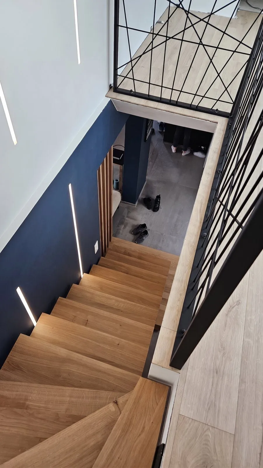 Escalier design en acier et bois — Colmar
