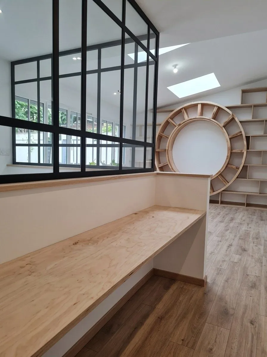 Escalier design en acier et bois — Sélestat