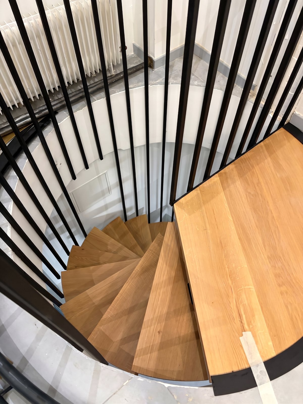 Escalier design métal et chêne